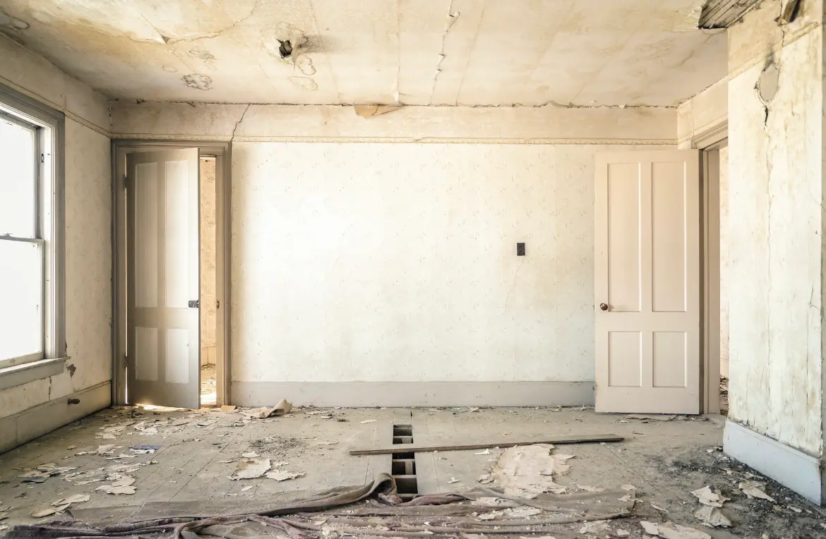 Waste disposal crew managing a cleanout project in Hillsboro